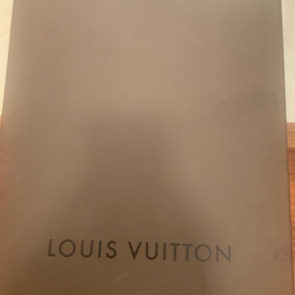 Louis Vuitton box - Picture 1 of 8